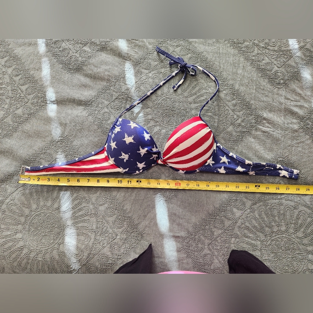 😀Xhilaration American Flag Bikini Top - Picture 3 of 6